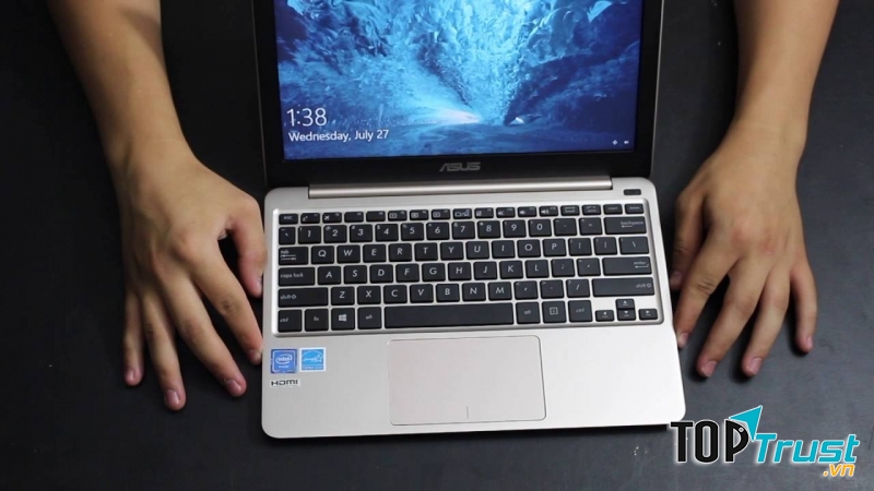 Laptop ASUS E200HA tặng Win10 bản quyền