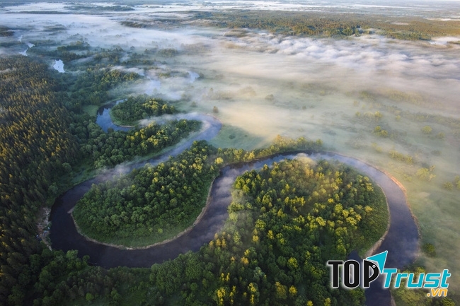 Latvia nhìn từ trên cao xuống
