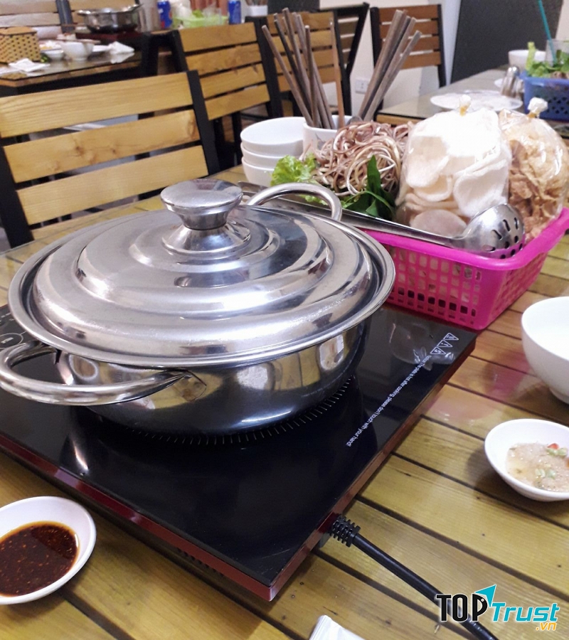 Lẩu 78 Lạc Trung