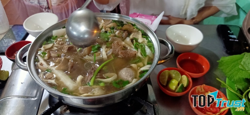 Lẩu Bò 3 Chuông Mỹ Tho