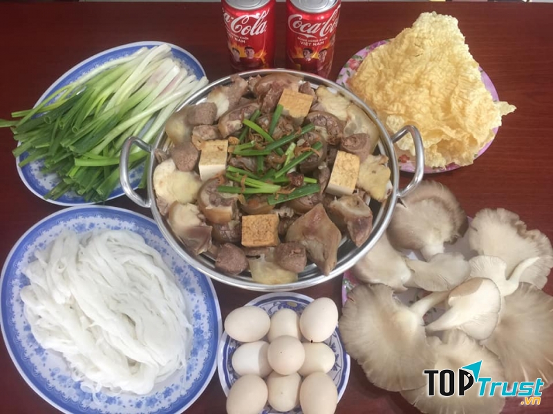 Một set lẩu bò tại Lẩu bò 999 Cần Thơ