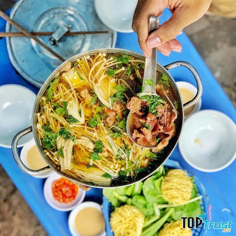 Lẩu Bò Kho Chú Hai