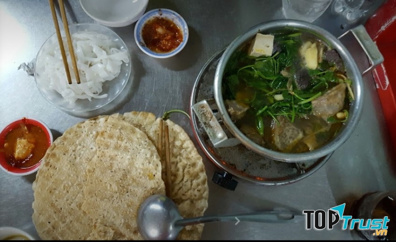Lẩu Bò Lan