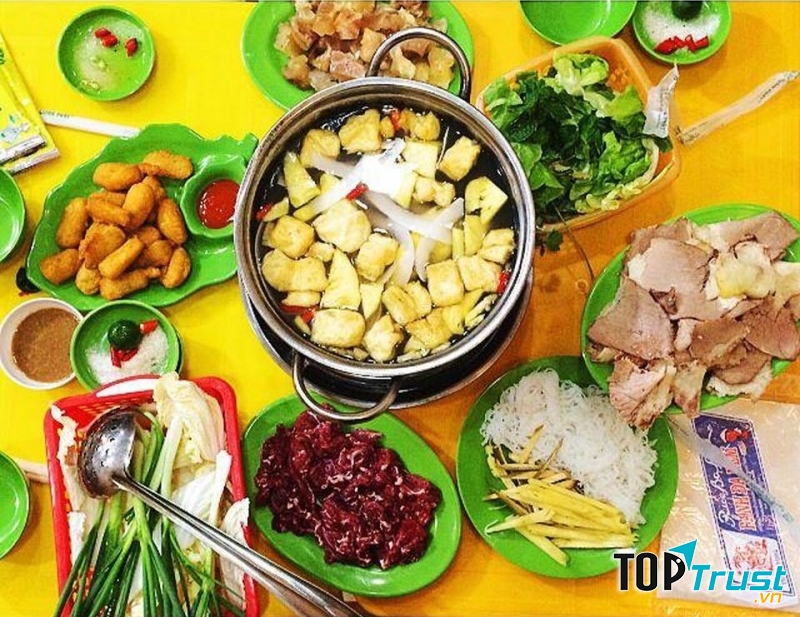 Lẩu bò nhúng dấm 377