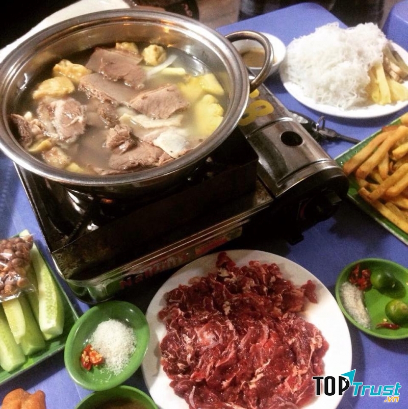 Lẩu bò nhúng giấm Phan Xích Long