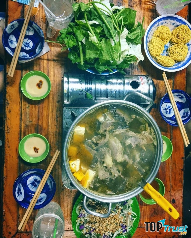 Trung bình mỗi người ăn hết 100.000đ là thoải mái