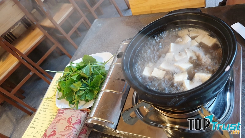 Lẩu Bò Tiềm Yersin