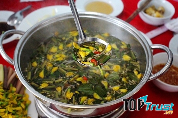 Lẩu cá linh bông điên điển