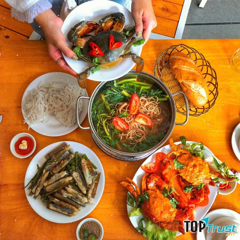 Lẩu Cua Đất Mũi - Vĩnh Viễn