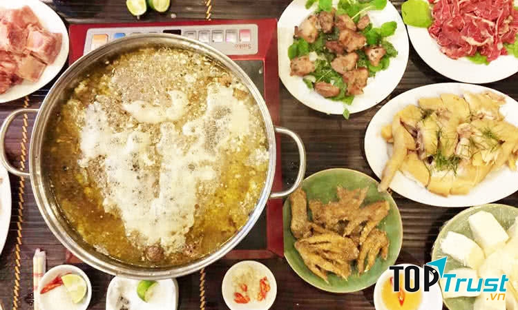 Lẩu Cua Đồng 685 - Lạc Long Quân