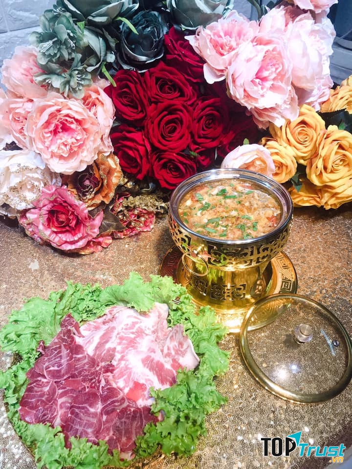 Lẩu Cua Đồng Đất Cảng 22 Dư Hàng