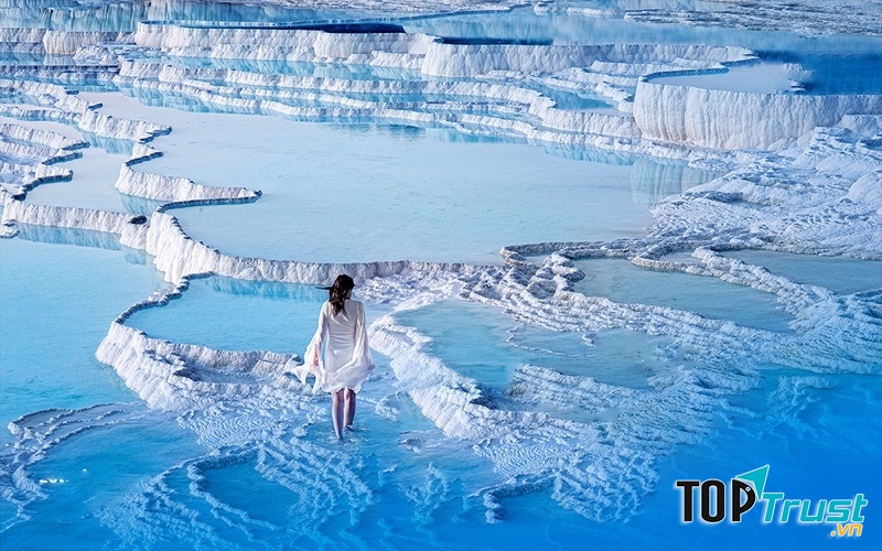 Lâu đài bông Pamukkale – Thổ Nhĩ Kỳ