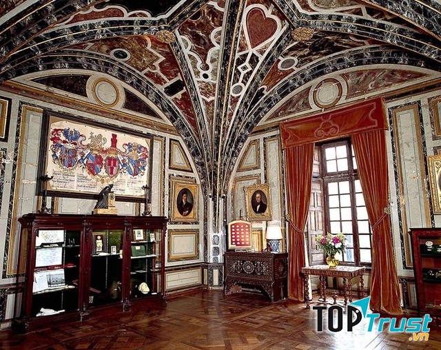 Bên trong Lâu đài cổ tích Neuschwanstein