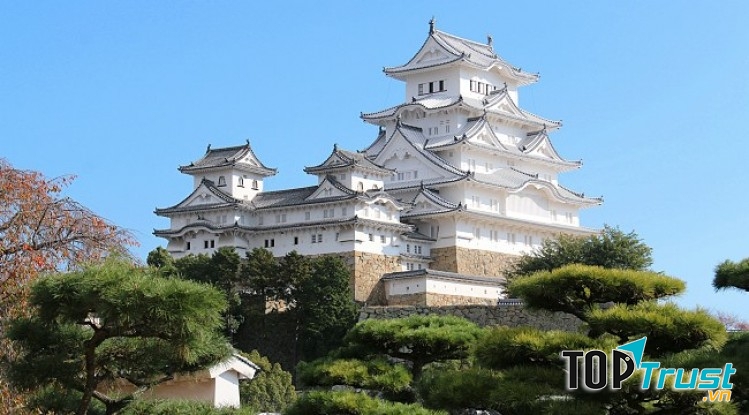 Lâu đài Himeji