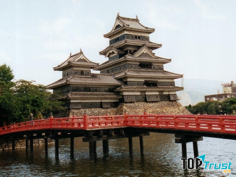 Lâu đài Matsumoto