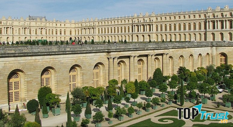 Lâu đài Versailles