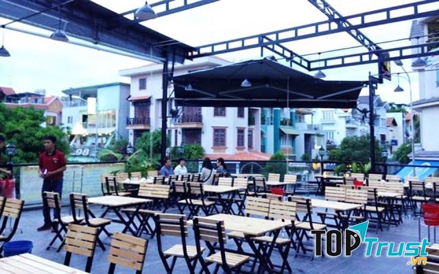 Lẩu Dê & Cua 245 - Hoa Lan