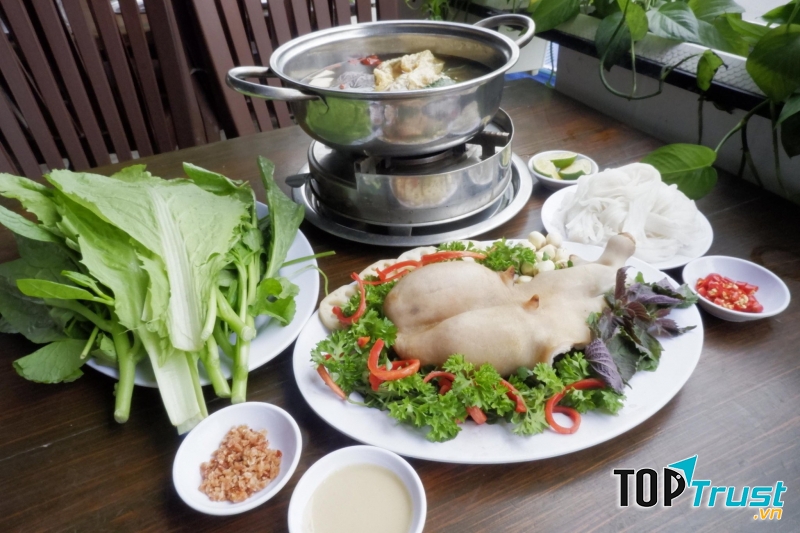 Lẩu Dê Đồng Hương