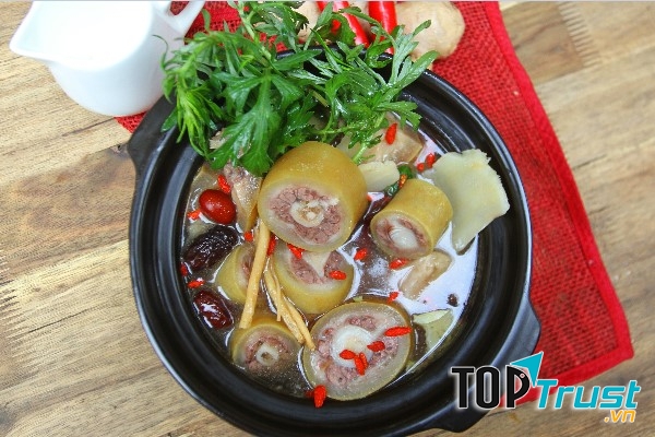 Lẩu Đuôi Bò Trung Bắc