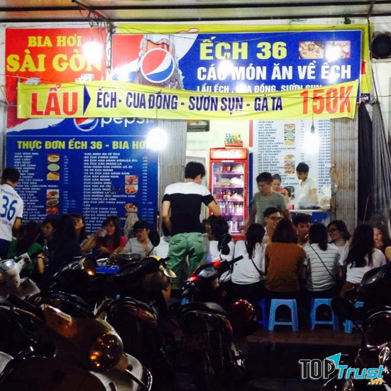 Quán lúc nào cũng đông khách