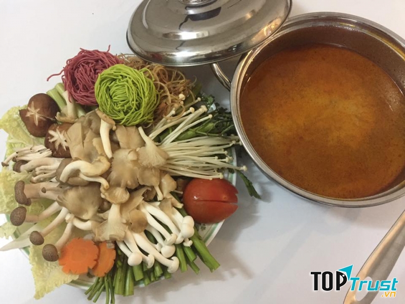 Lẩu nấm chay Phước Duyên