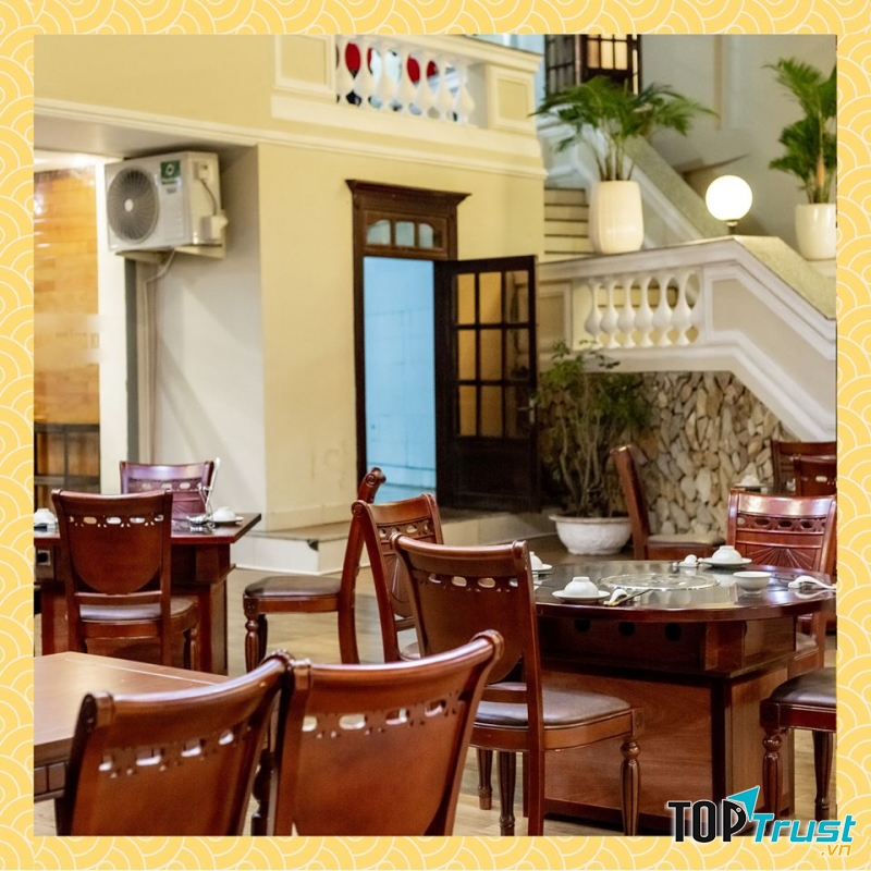 Không gian nhà hàng