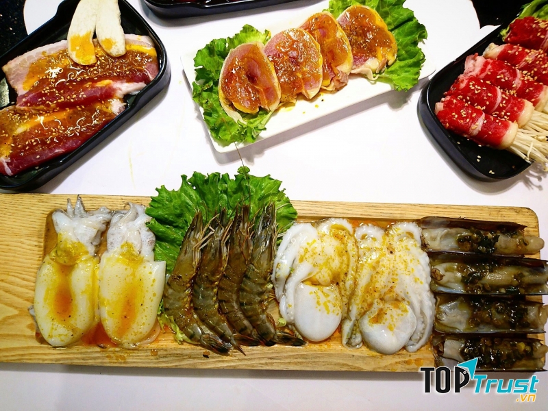 Lẩu Nướng Toong Quán