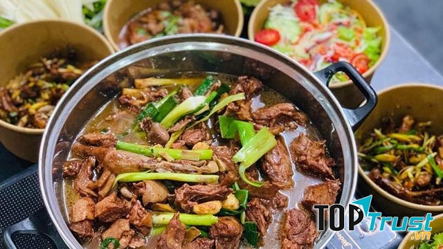 Lẩu vịt Ku Sửu