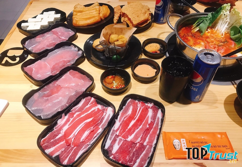 Món ăn hấp dẫn tại nhà hàng