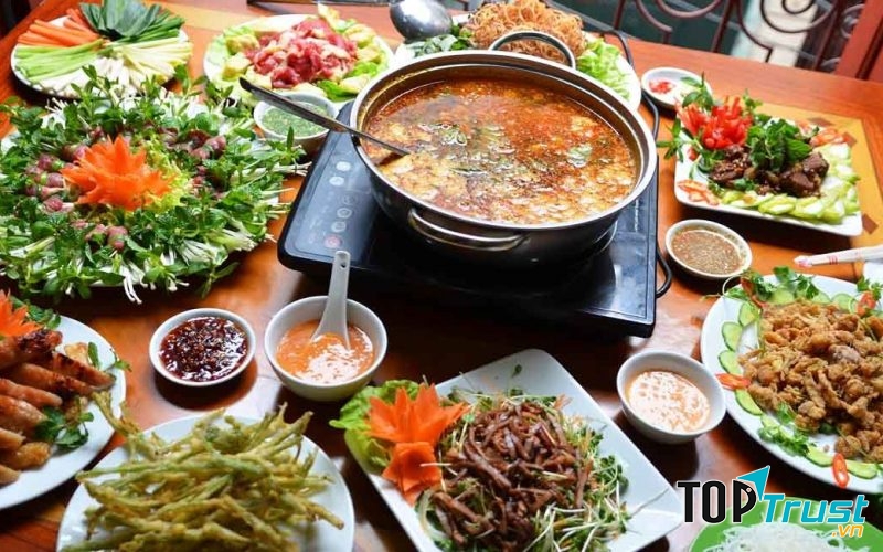 Lẩu riêu cua 66 Phó Đức Chính