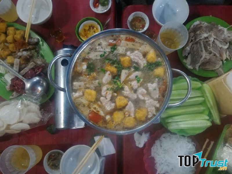 Lẩu riêu cua 66 Phó Đức Chính