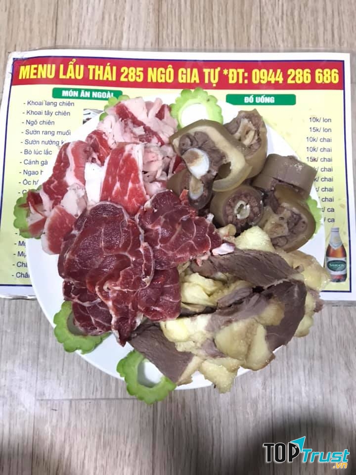 lẩu chua cay ở 285 Ngô Gia Tự.