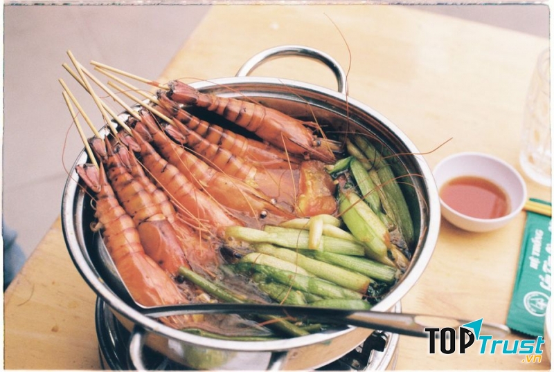 Lẩu TÔM CÀNG XIÊN