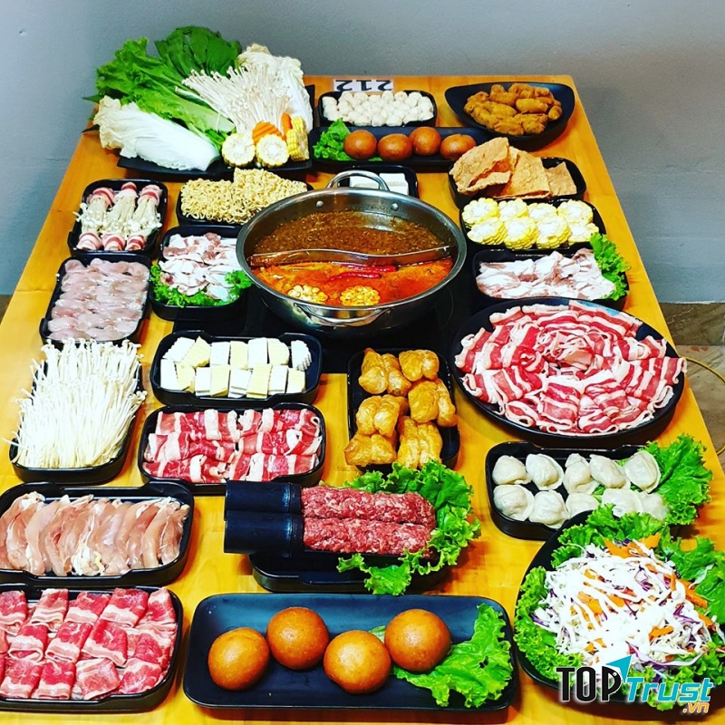 Buffet hấp dẫn tại nhà hàng