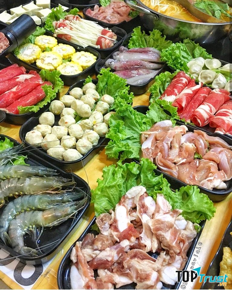 Buffet hấp dẫn tại nhà hàng