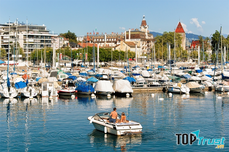 Cảng Ouchuy ở Lausanne, Thụy Sĩ