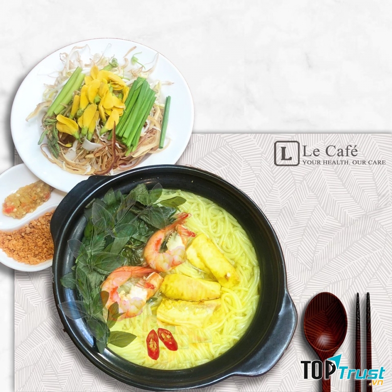 Đồ ăn tại quán