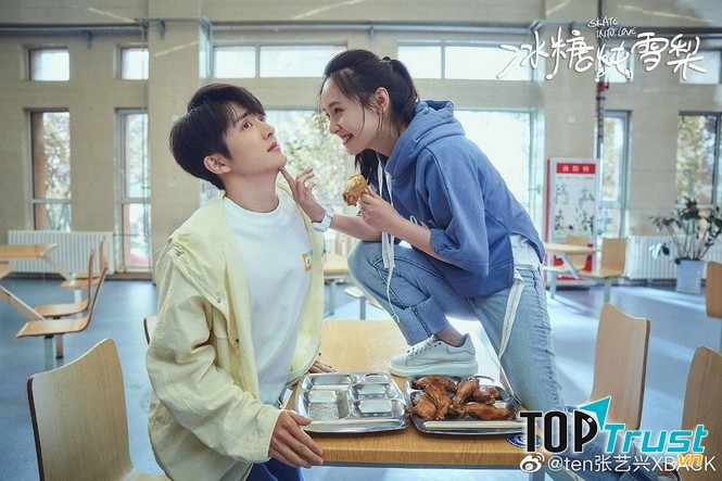 Lê hấp đường phèn rất dễ gây nghiện và nó đã chứng tỏ sức hút của mình khi bùng nổ lúc lên sóng.