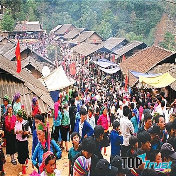 Lễ hội chợ tình Hàm Yên