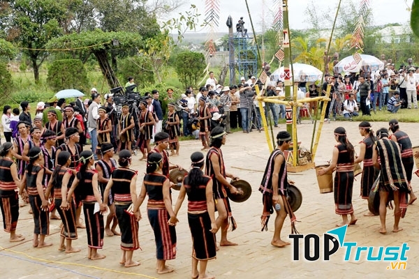 Lễ hội cồng chiêng