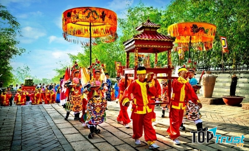Lễ hội Đền Hùng