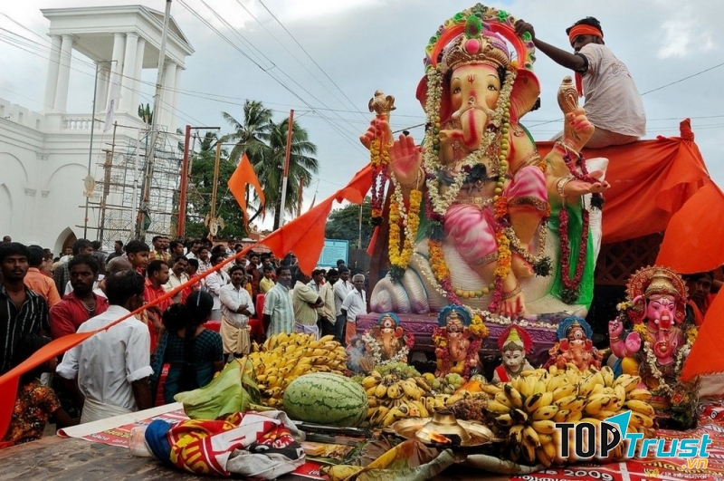 Đây là lễ hội quan trọng nhất trong năm của các tín đồ theo đạo Hindu ở Ấn Độ