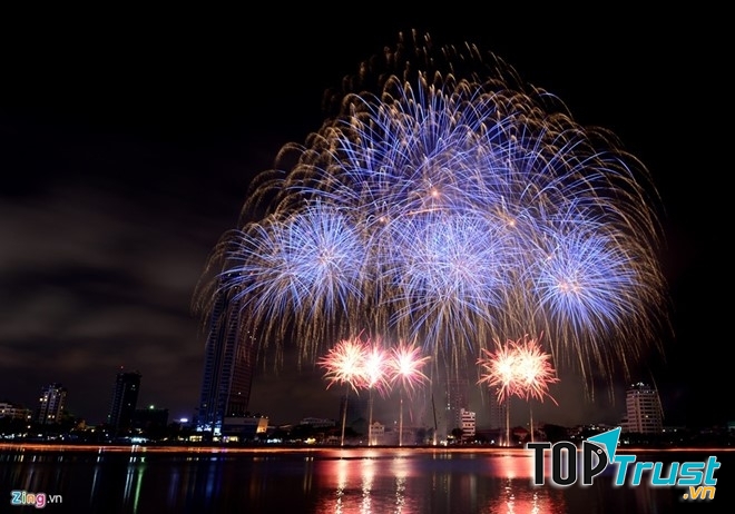 Màn pháo hoa giành giải quán quân năm 2015