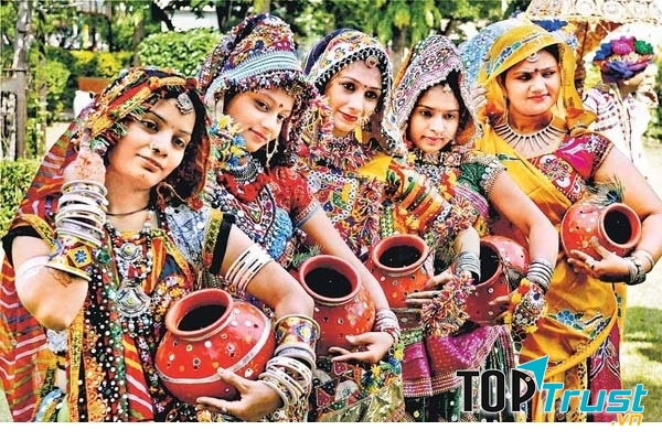 Người tham gia sẽ hóa trang thành những vị thần khác nhau