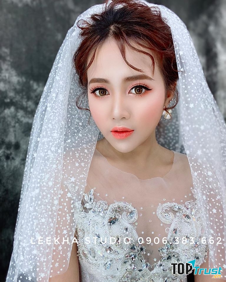 Lê Kha make up