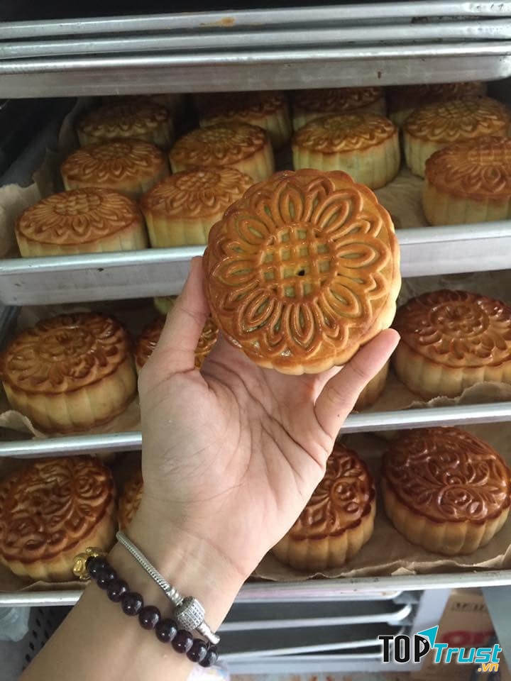 Bánh được làm hoàn toàn từ những nguyên liệu sạch, an toàn cho sức khỏe.