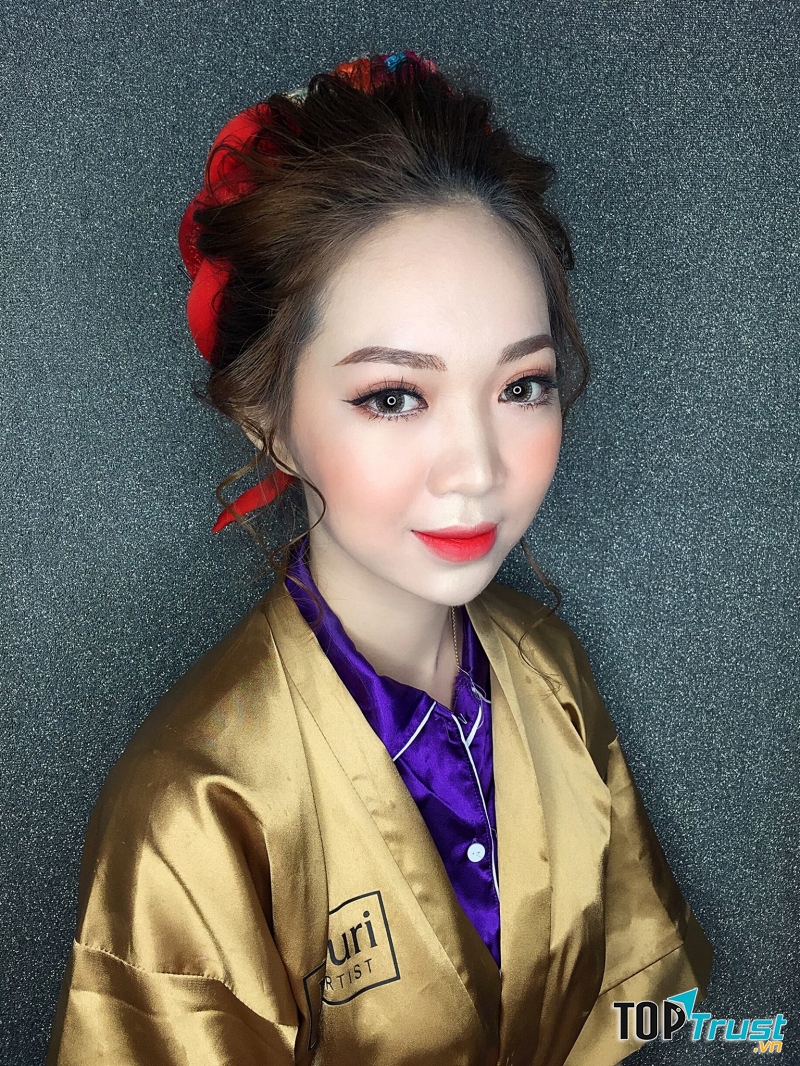 Lê Ngọc Tú Nhi Make Up (Nhi Suri Studio)