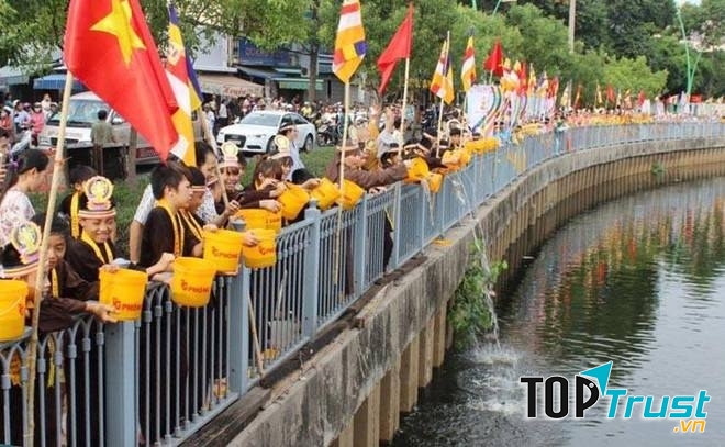 Phóng sinh nhằm tạo niềm vui và hiến dâng sự sống cho muôn loài