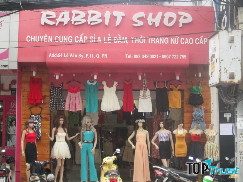 Một cửa hàng bất kì bạn có thể tìm thấy trên Lê Văn Sỹ