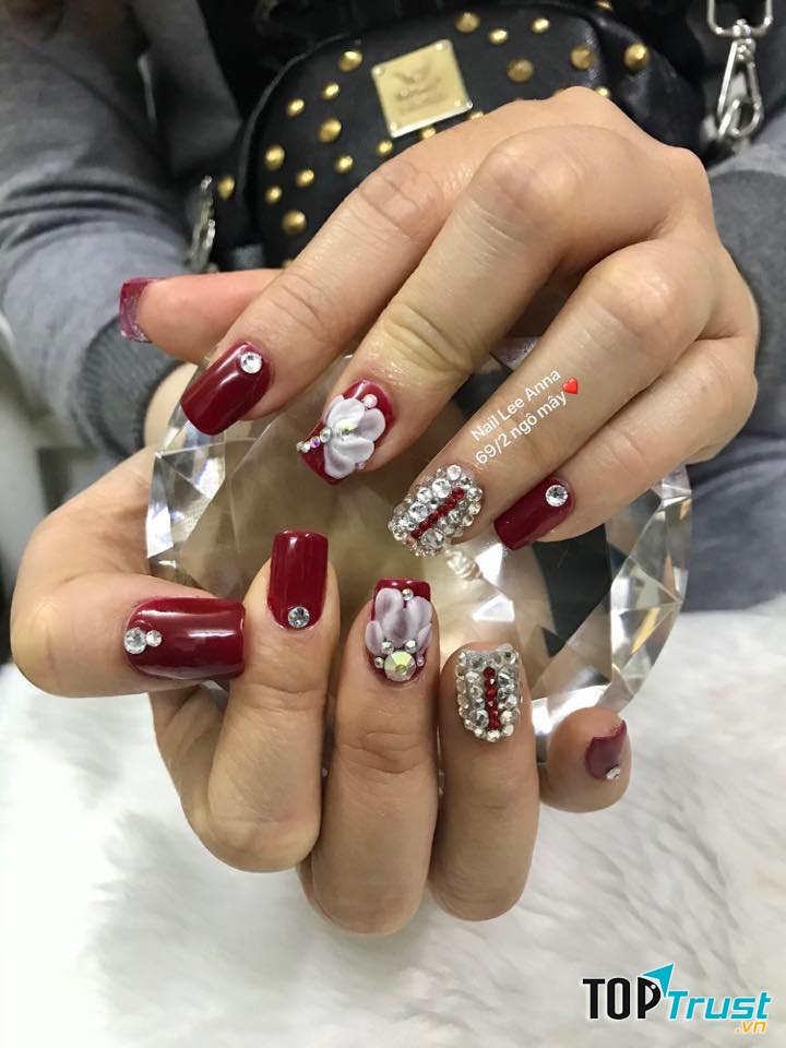 Lee Anna Nail